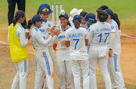भारतीय महिला टीम ने टेस्ट मैच में दक्षिण अफ्रीका को 10 विकेट से हराकर सीरीज जीती
