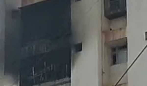 Fire breaks out in Dhavalgiri building in Mumbai