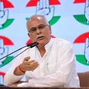NEW DELHI, MAY 12 (UNI):- Former Chhattisgarh Chief Minister and Senior Congress leader Bhupesh Baghel briefing newsmen at AICC office, in New Delhi on Monday. UNI PHOTO-42U NEW DELHI, MAY 12 (UNI):- Former Chhattisgarh Chief Minister and Senior Congress leader Bhupesh Baghel briefing newsmen at AICC office, in New Delhi on Monday. UNI PHOTO-42U